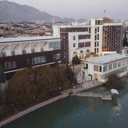 Parliament Palace Hotel Хужанд Екстериор снимка